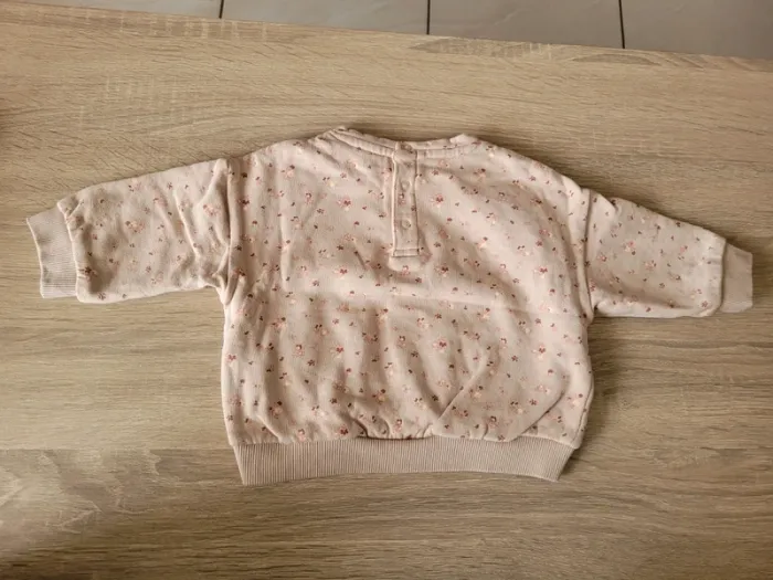 Lot sous-pulls et pull fille en 9 mois - photo numéro 13