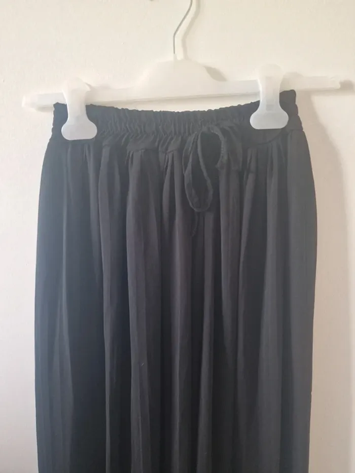 Pantalon large et fluide - photo numéro 2
