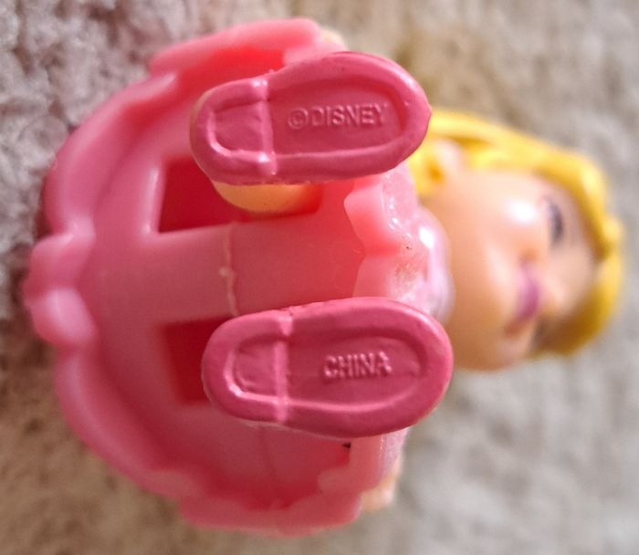 🪆 Figurine Disney La Belle au Bois Dormant Aurore - photo numéro 3