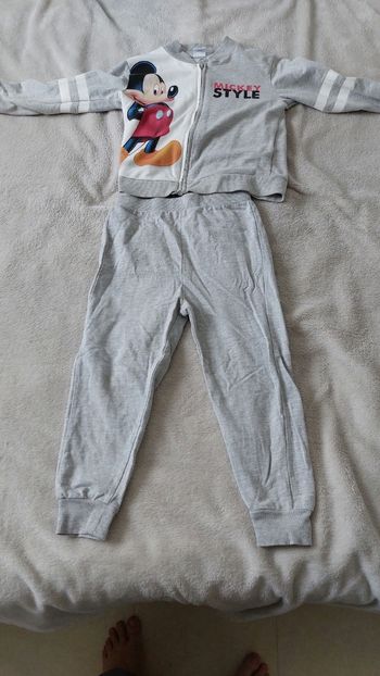 Ensemble mickey 3-4 ans