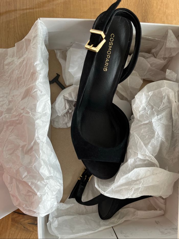Escarpins cosmoparis neuves - photo numéro 3