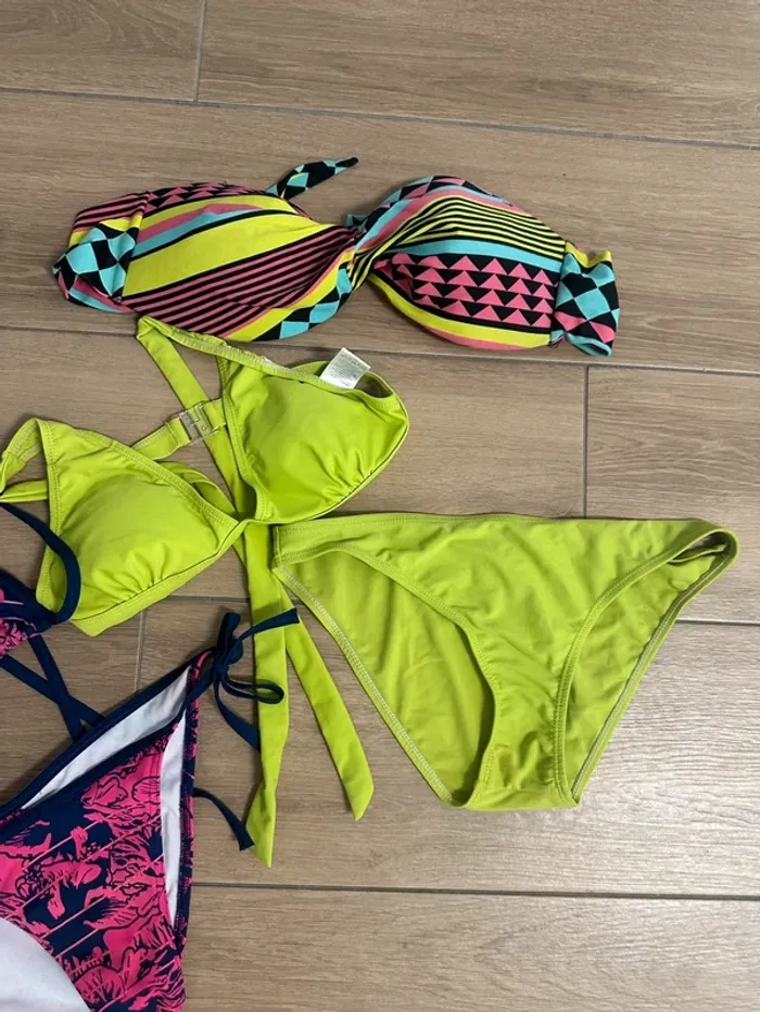 Lot maillot de bain 2 pièces - photo numéro 2