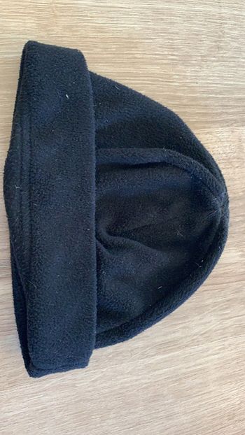 Bonnet noir polaire 3 ans