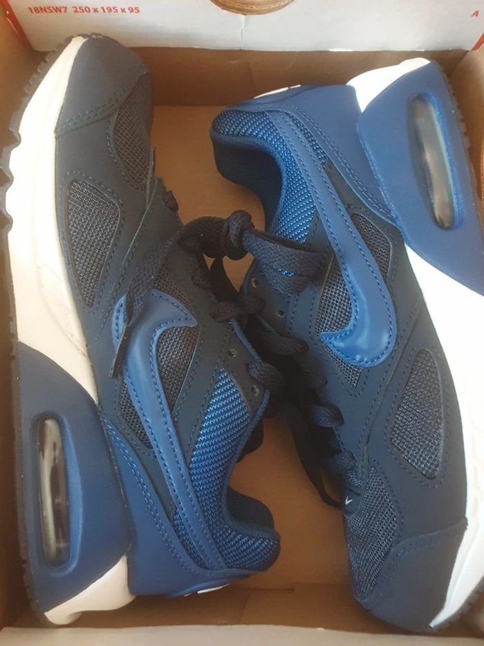 Nike Air Max (36.5) - photo numéro 8
