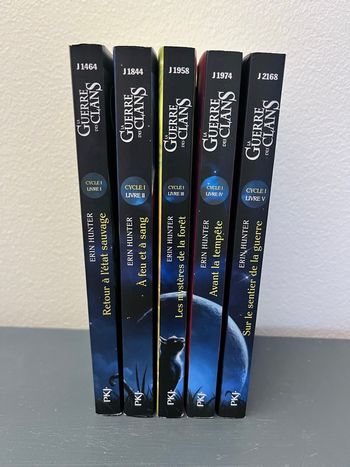 Lot de 5 livres de  “La guerre des clans” (Cycle 1 tome de 1 à 5)