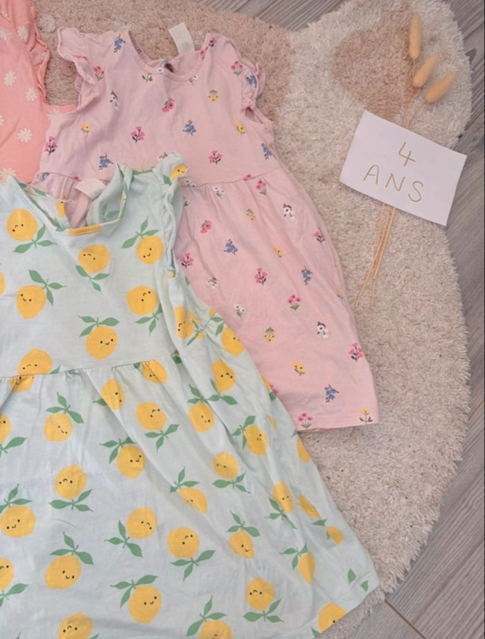 Lot robes fille 4 ans - photo numéro 3