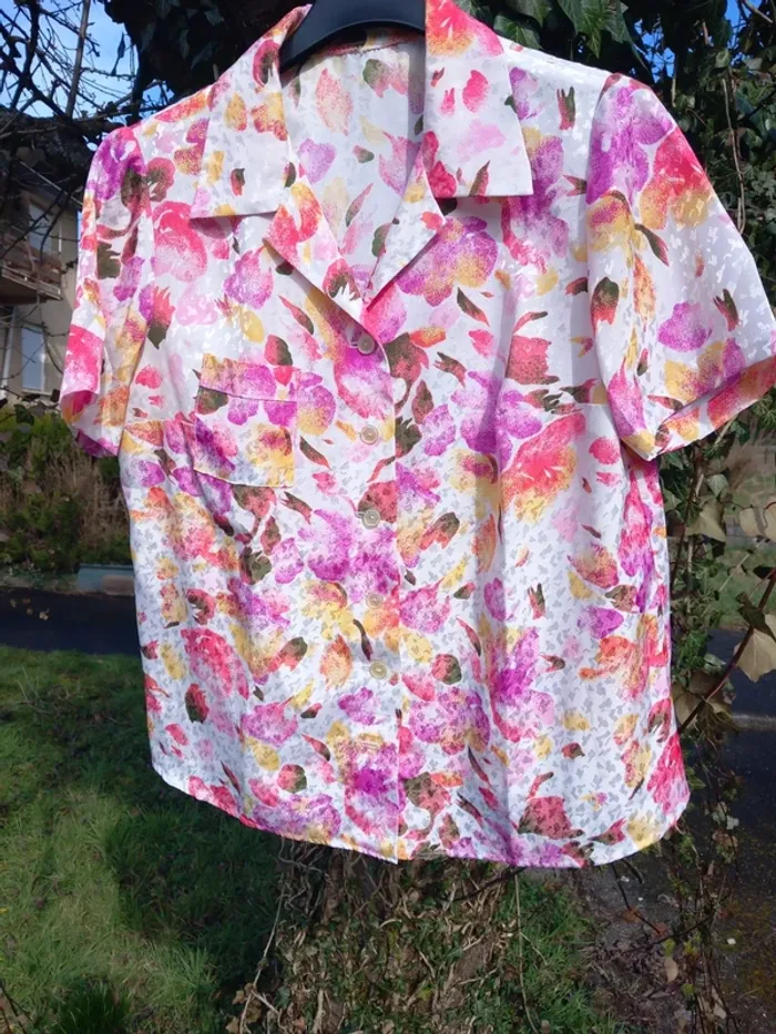 Chemisier manche courte taille L dominance rose fleuri - photo numéro 3