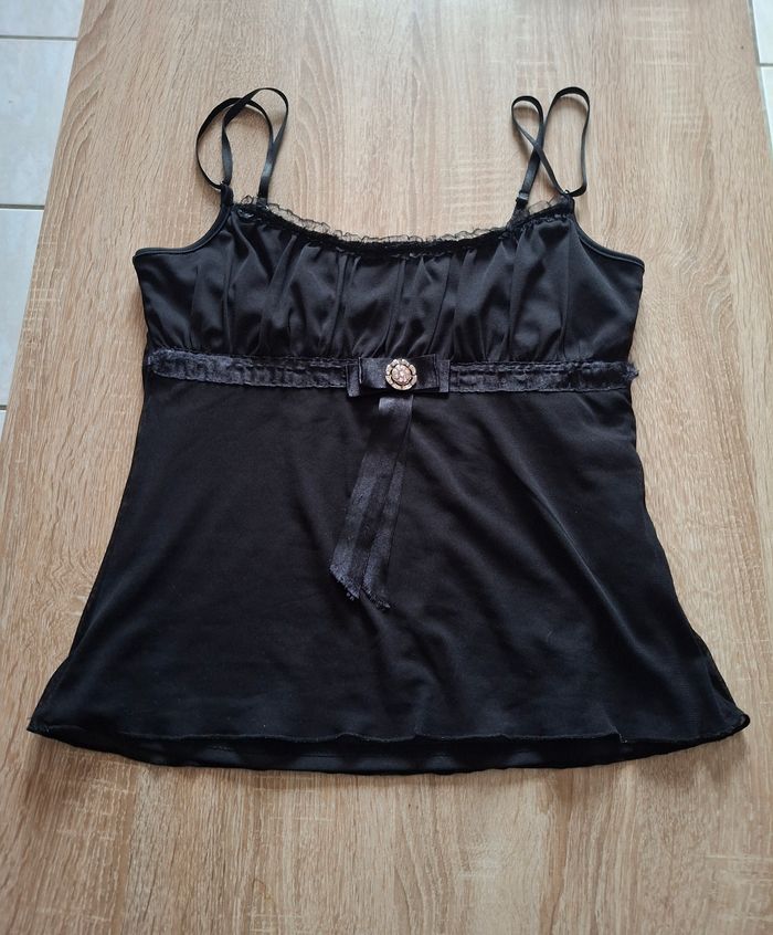 Top jennyfer tl - photo numéro 2