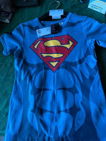 Lot 2 pyjamas 6-8 ans neufs avec étiquette