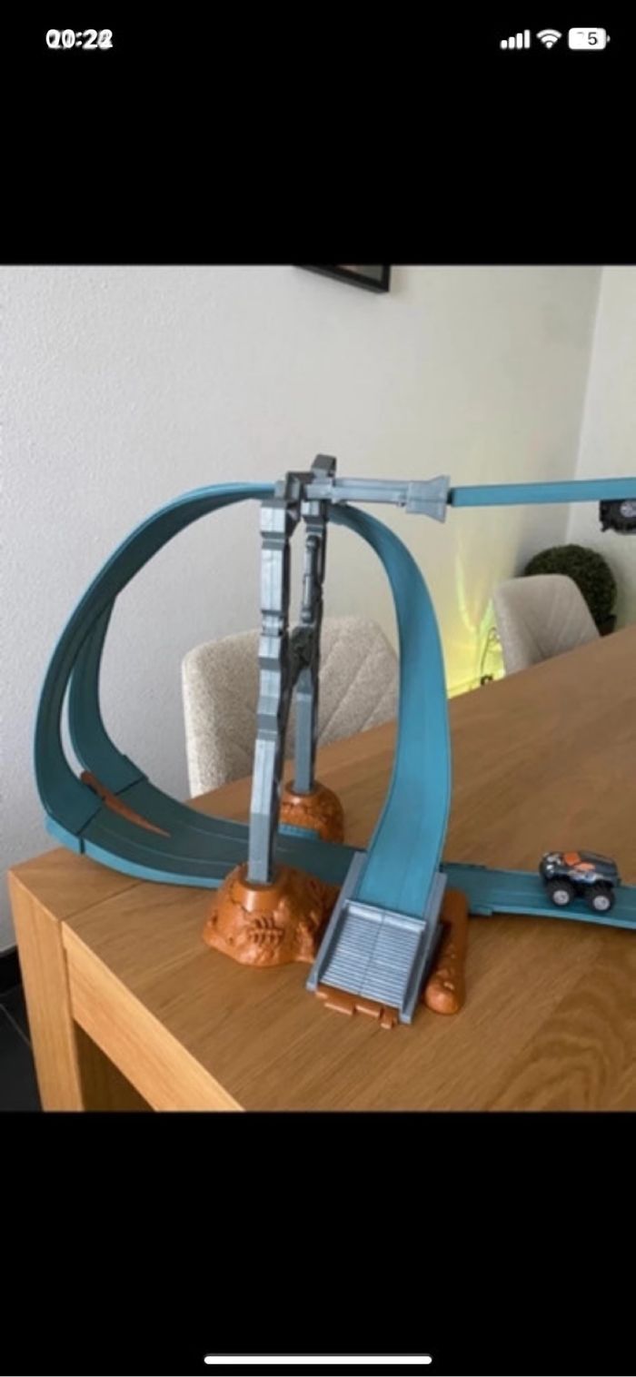 HOT WHEELS circuit vintage + 2 voitures aimantées - photo numéro 6