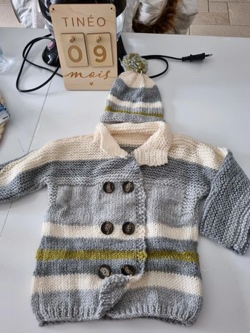 Ensemble gilet bonnet