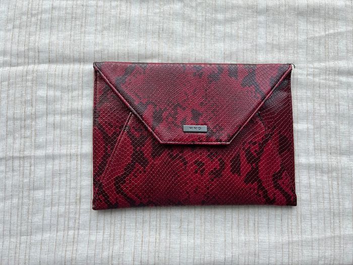 Pochette mango motif écaille bordeaux et noir neuf