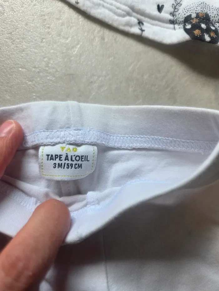 Lot vêtements 3m fille - photo numéro 11
