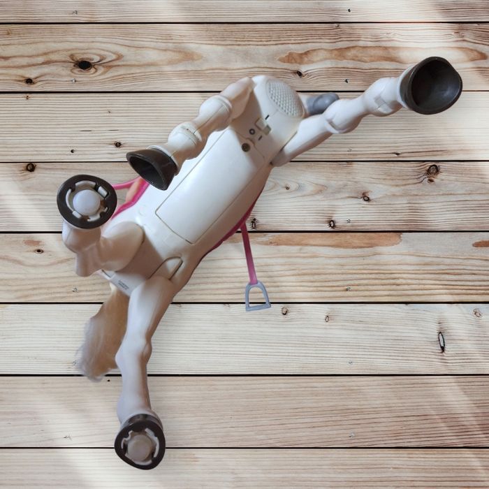 Cheval interactif de Barbie - photo numéro 3