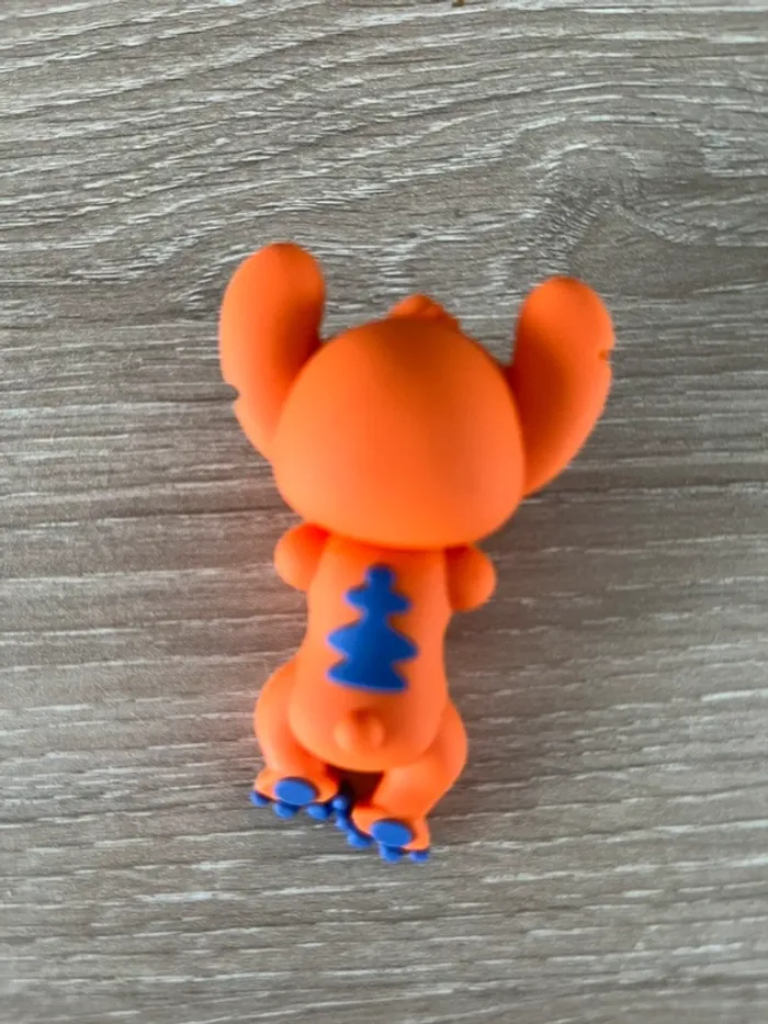 Figurine de collection stitch - photo numéro 2