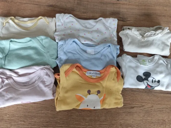Lot de 8 bodies manches longues