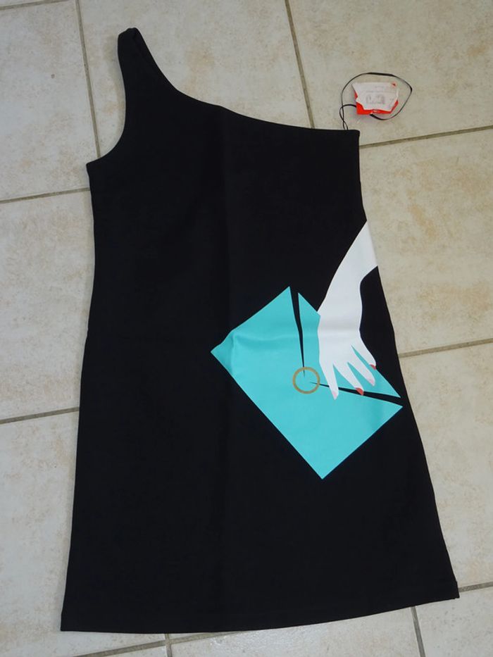 robe asymétrique neuve