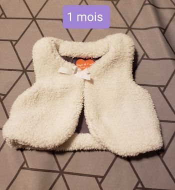 Gilet sans manches fourrure 1 mois