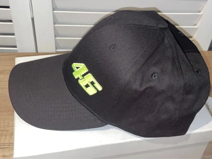 Casquette noire, inscription VR46 réglable - photo numéro 2