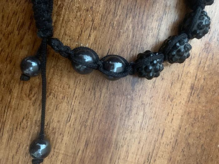 Bracelet perles noires réglable - photo numéro 3