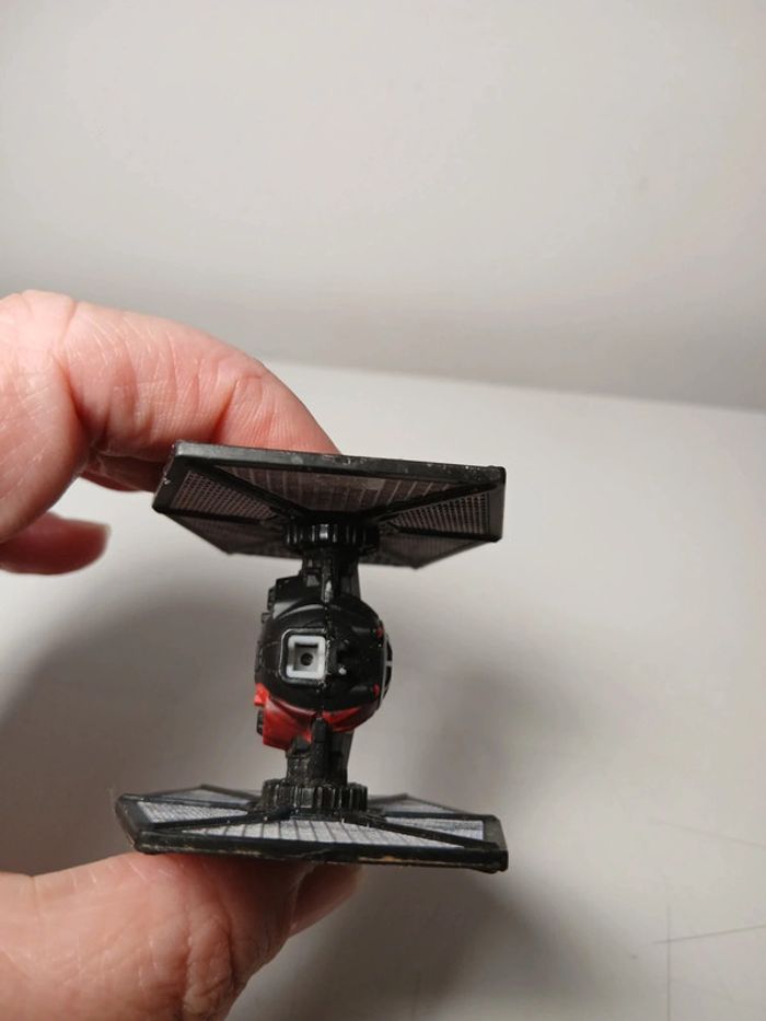 Lot star wars figurine + tie fighter - photo numéro 11
