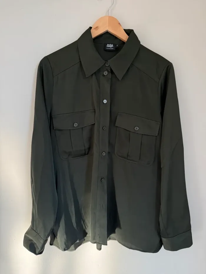 Chemise kaki satinée