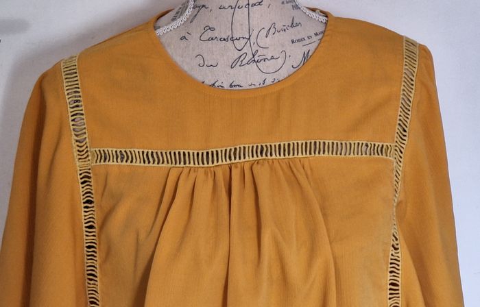 Blouse couleur moutarde avec des manches 3/4 chauve-souris - photo numéro 2