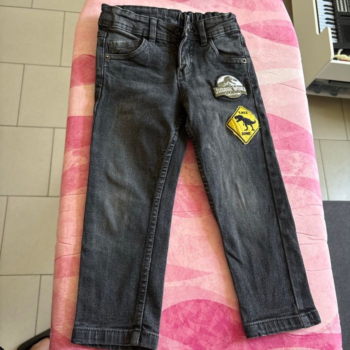 Jeans dinosaure