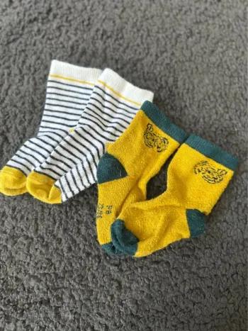 Lot chaussettes bébé 23/26