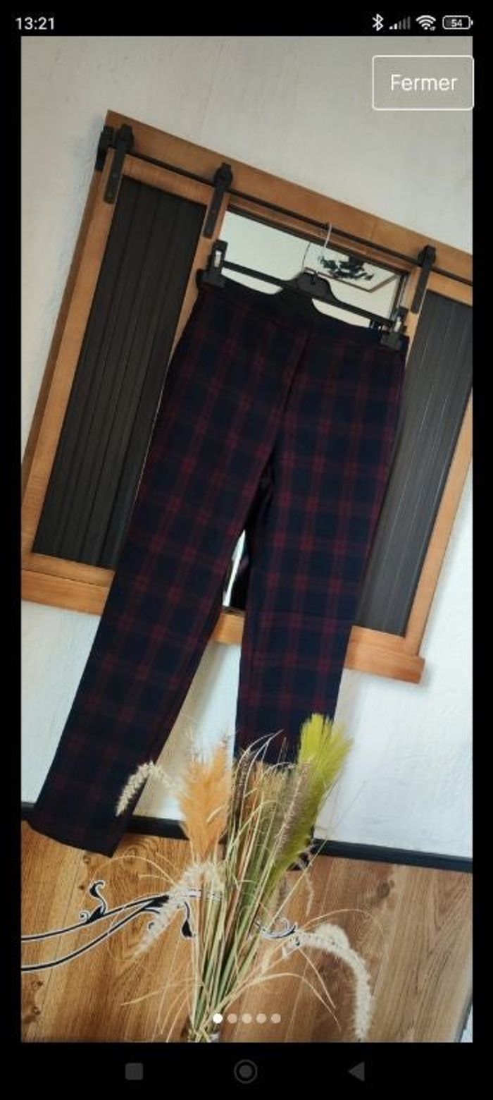 Superbe pantalon cargo cigarette à carreaux écossais