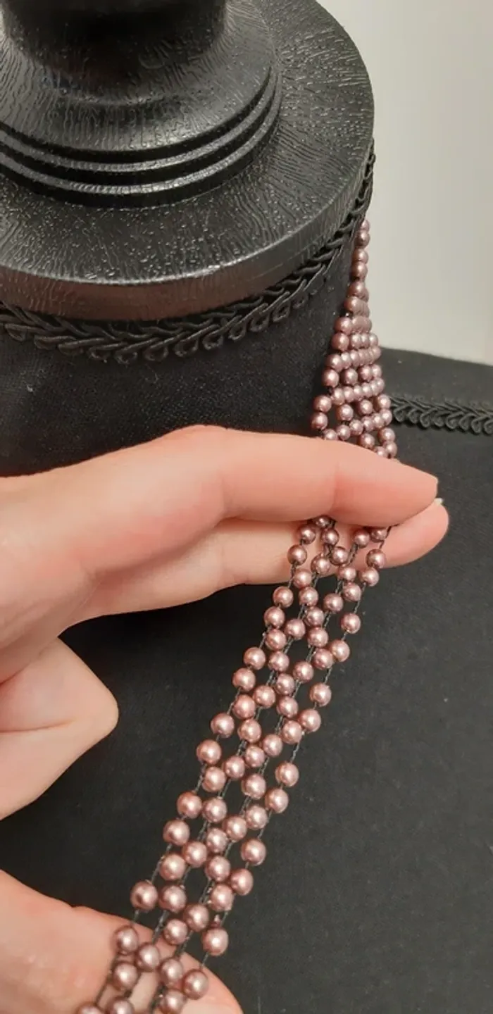 Très joli collier vintage raz du cou en perles - photo numéro 2