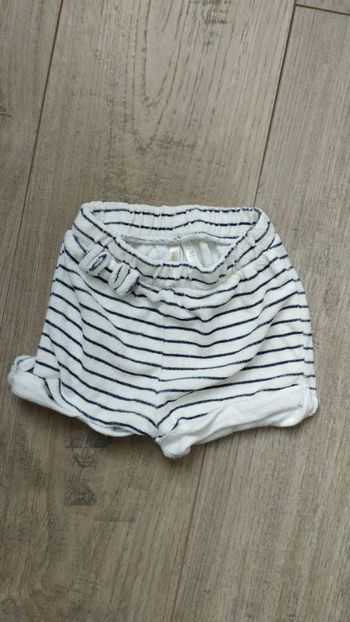 Short éponge Kiabi 9 mois