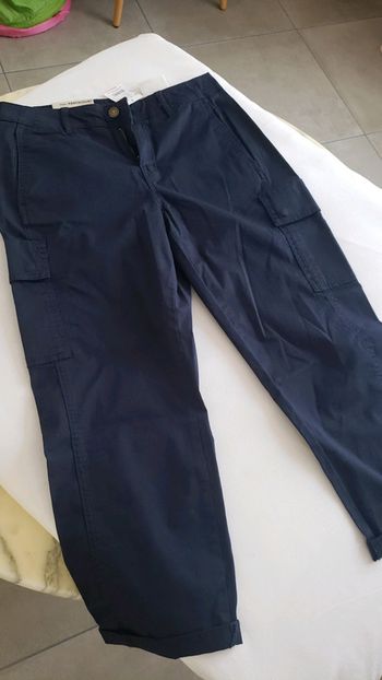 Pantacourt neuf avec etiquette