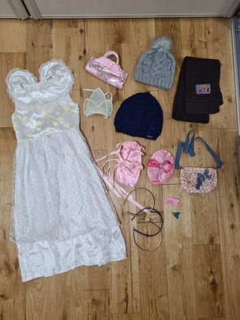 Lot petite fille bonnets et accessoires