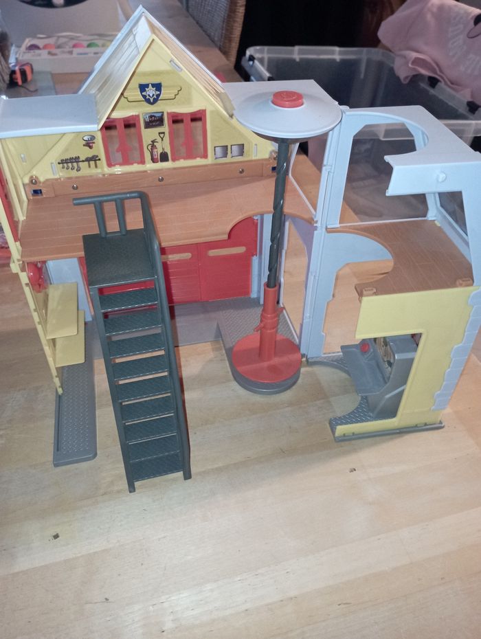 Caserne salle pompiers