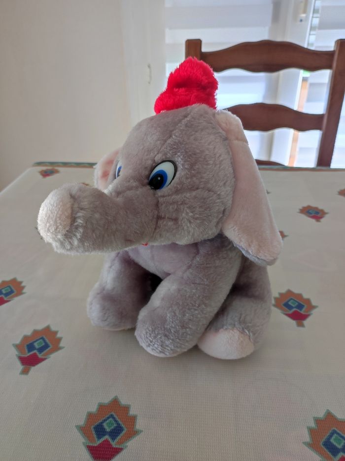 Peluche Dumbo - photo numéro 2