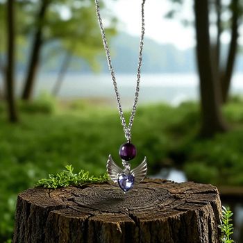 Collier Cœur Ailé – Pierre Violette & Perle Bicolore  