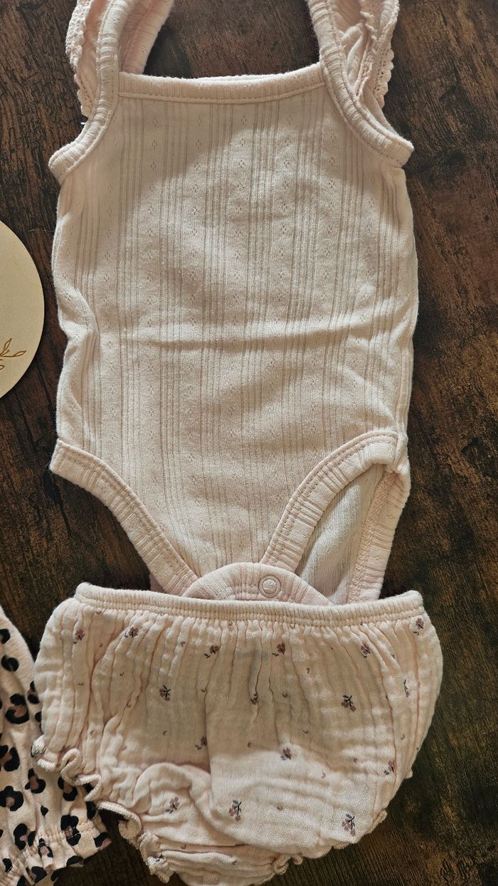 Ensemble bébé fille - photo numéro 3