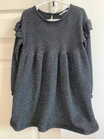 Robe noir paillettes 5-6ans
