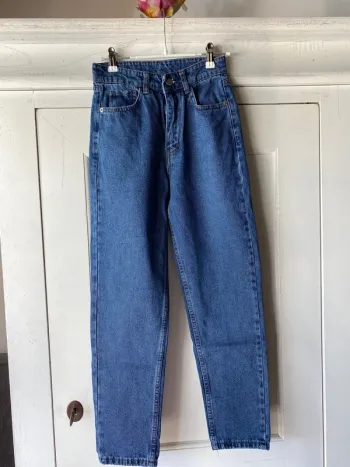 Jean Mom