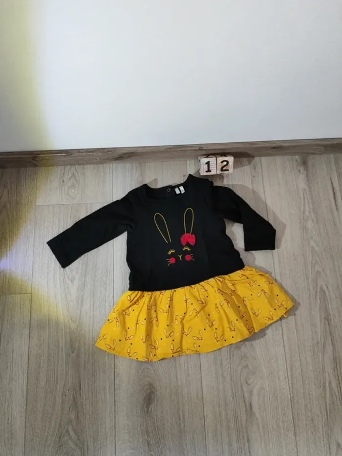 Robe à manches longues lapin. 12 mois