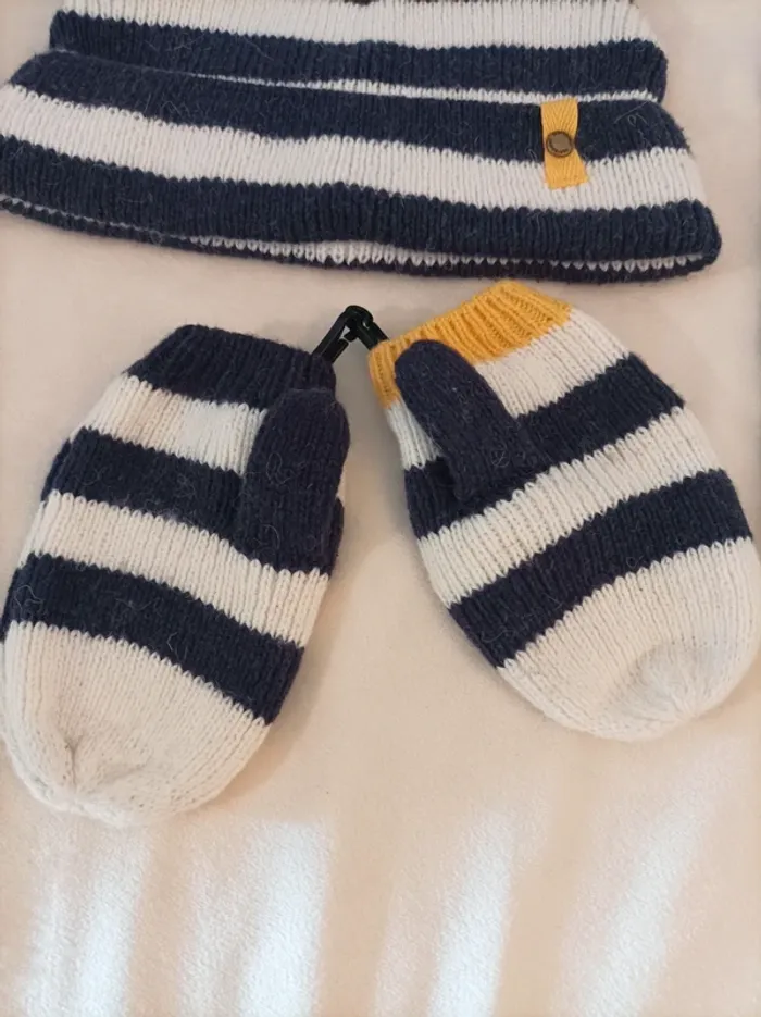 Ensemble bonnet, écharpe et moufles neuves Vertbaudet 24/36 mois - photo numéro 3