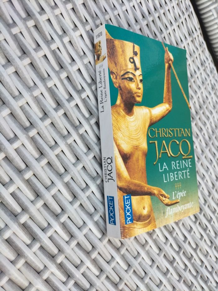 La reine des libertés. Tome 3. Christian Jacq - photo numéro 3