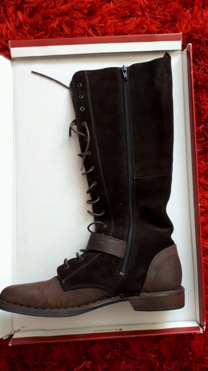 Bottes tendance neuve André marron.