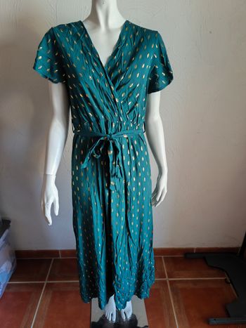 Robe feuille doré