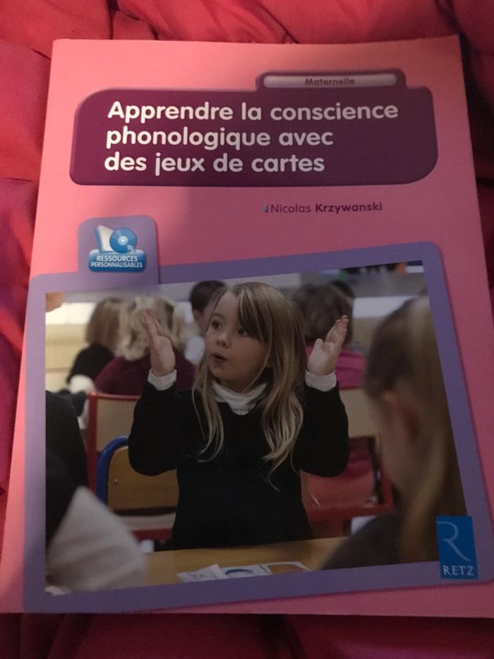 Apprendre la conscience phonologique avec des jeux de cartes