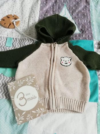 Veste en maille beige et kaki