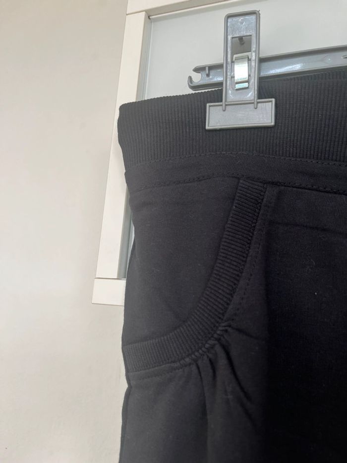 Pantacourt noir - photo numéro 4