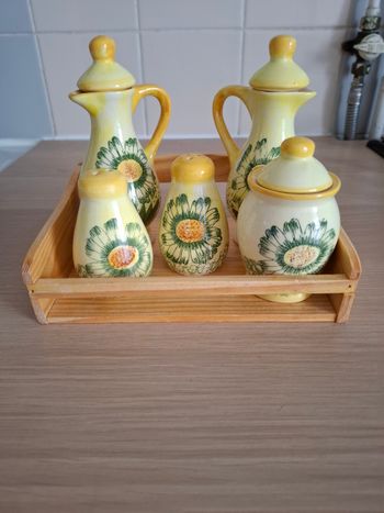 Ménagère à condiments