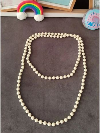Collier blanc